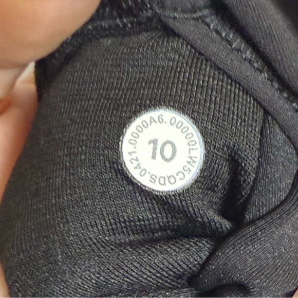 Lululemon Wunder Train Leggings - Picture 3 of 3